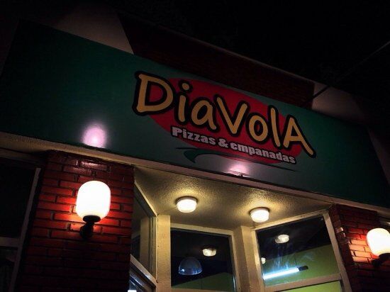 Diávola, pizzas y empanadas
