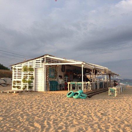 Bruma Beach Lounge Bar
