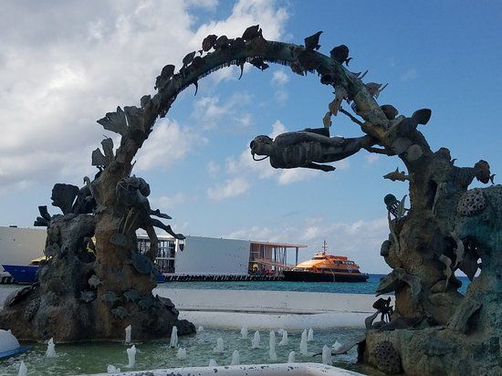 Monumento A Los Arrecifes