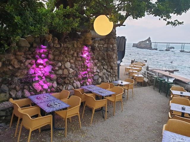 Eden Rock Café