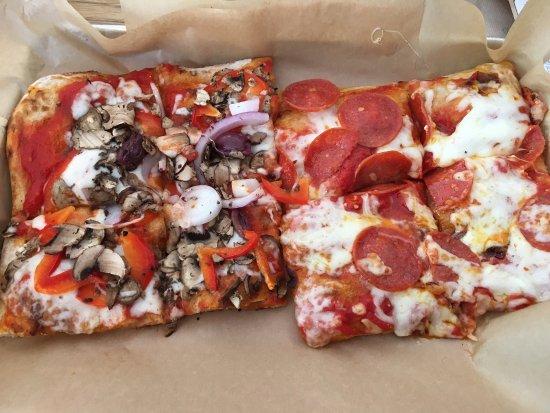 Blocks Pizza Deli