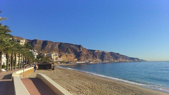 la Playa de Aguadulce