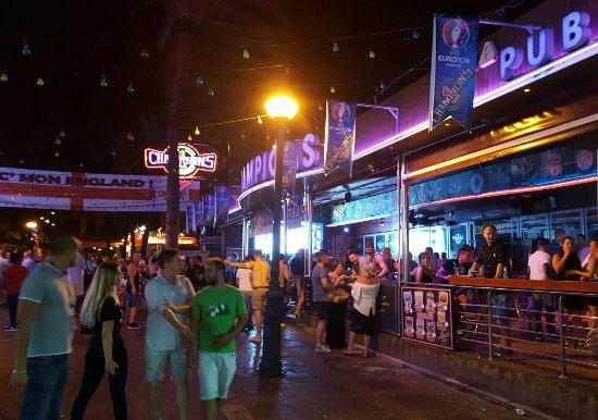 Champions bar benidorm