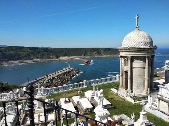 el Cementerio de Luarca