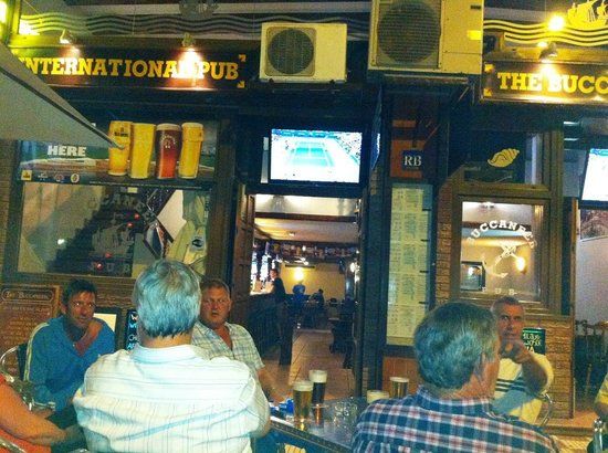 Buccaneer Pub